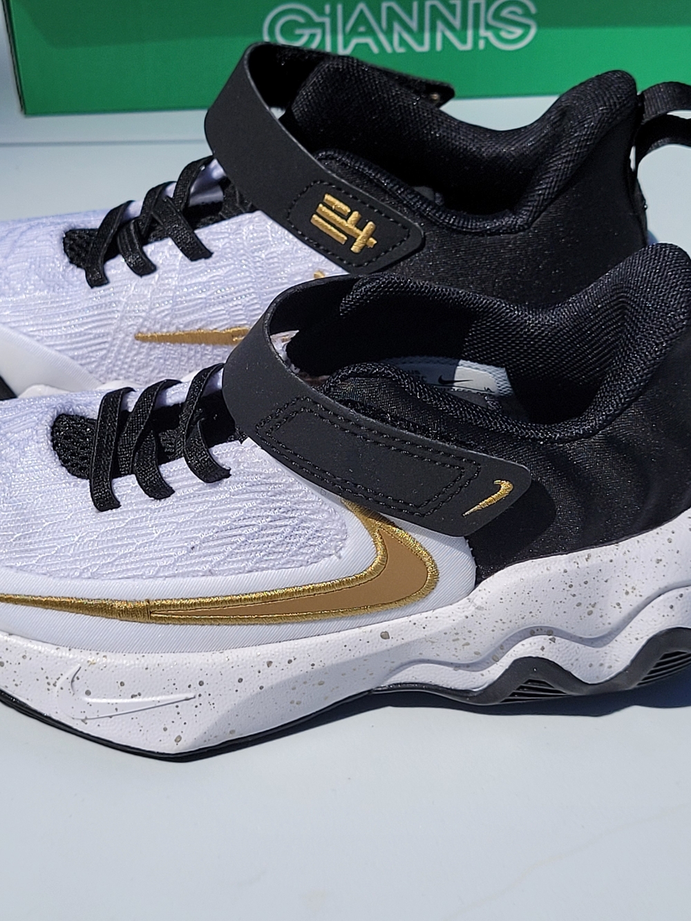 KIDS 12C NIKE GIANNIS IMMORTALITY 4 SNEAKER BASKETBALL SHOE – WHITE/ GOLD– NIB - Picture 6 of 7
